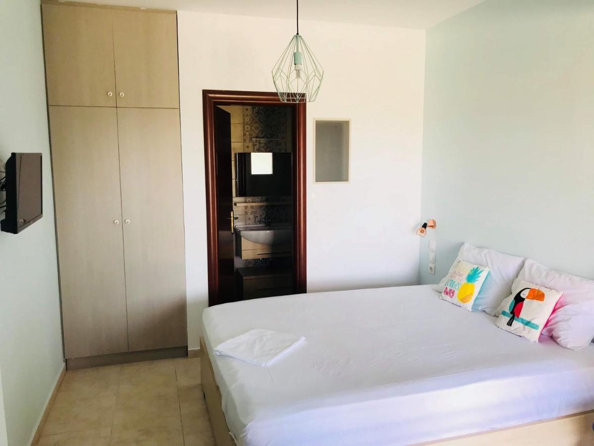 Golden View Apartments Myrina Limnos エクステリア 写真