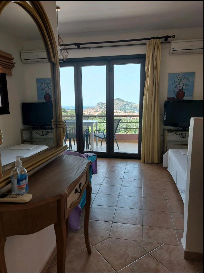 Golden View Apartments Myrina Limnos エクステリア 写真