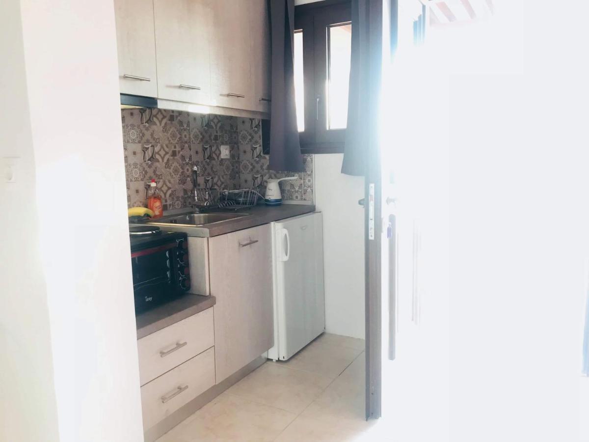 Golden View Apartments Myrina Limnos エクステリア 写真