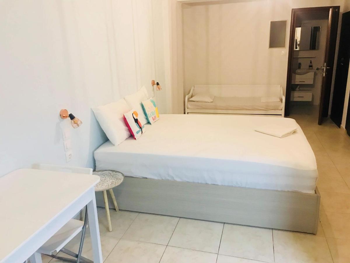 Golden View Apartments Myrina Limnos エクステリア 写真