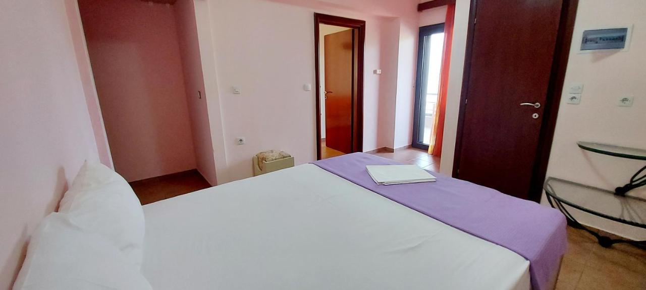 Golden View Apartments Myrina Limnos エクステリア 写真