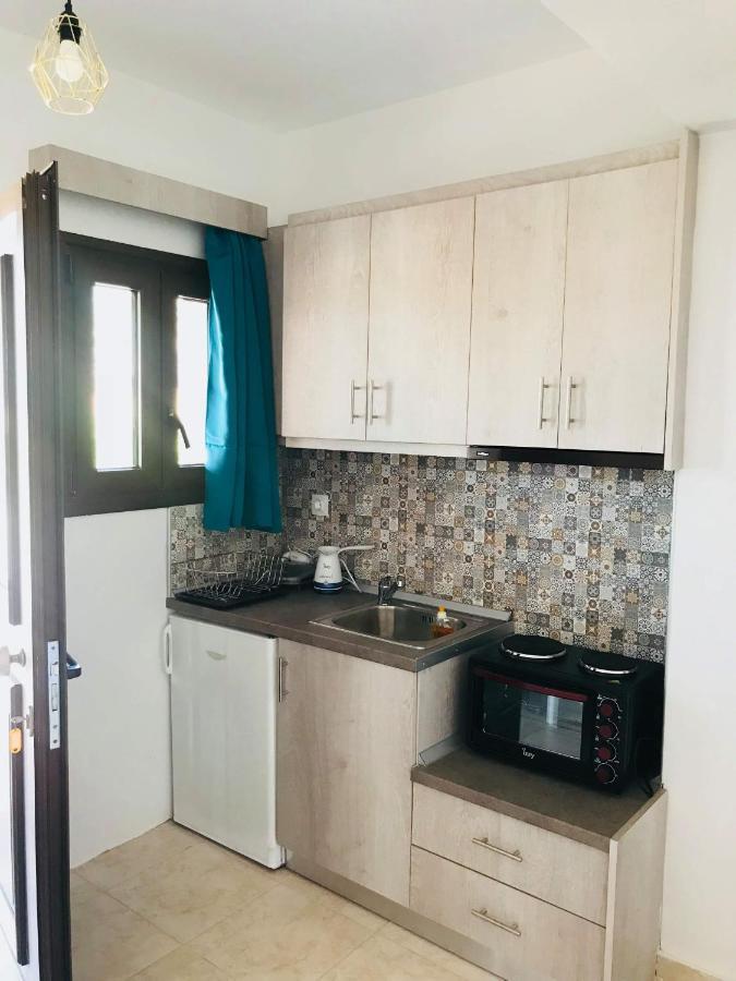 Golden View Apartments Myrina Limnos エクステリア 写真
