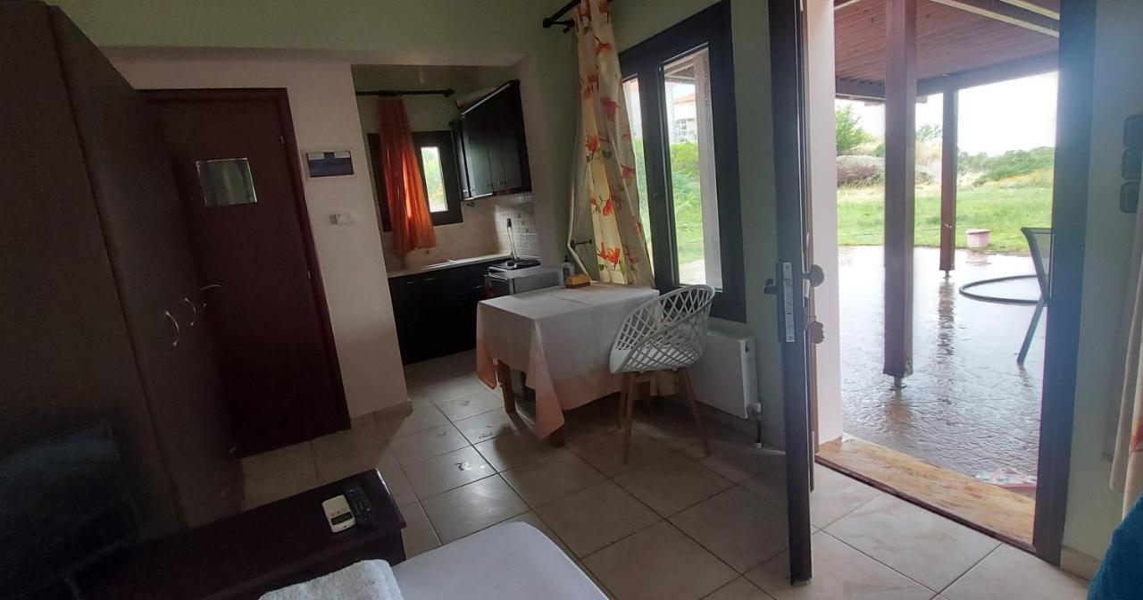 Golden View Apartments Myrina Limnos エクステリア 写真