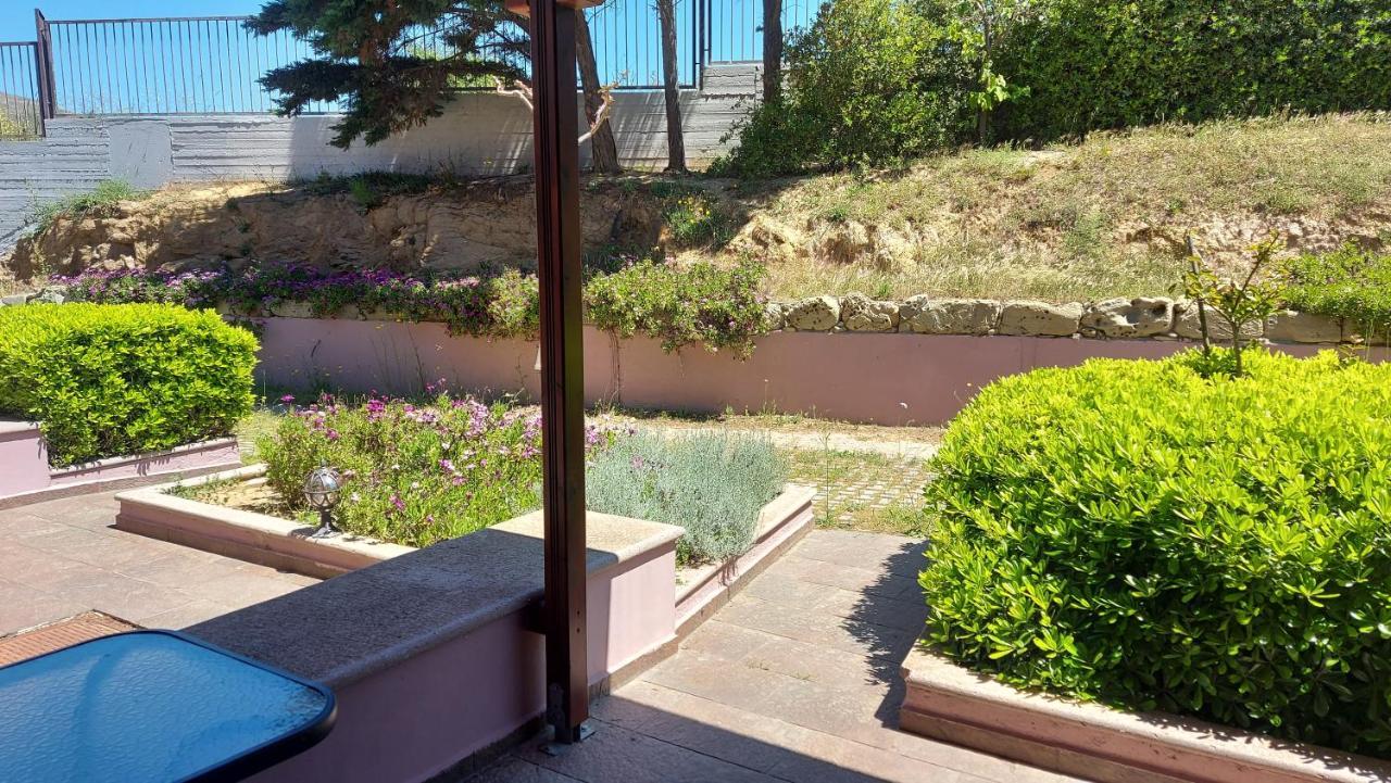 Golden View Apartments Myrina Limnos エクステリア 写真